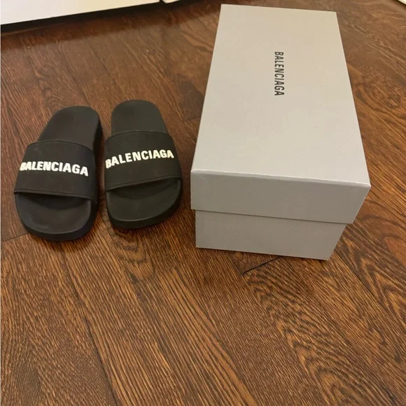 Hardly worn Balenciaga slides Balenciaga | Shoes | Balenciaga Slides | Poshmark main image 3